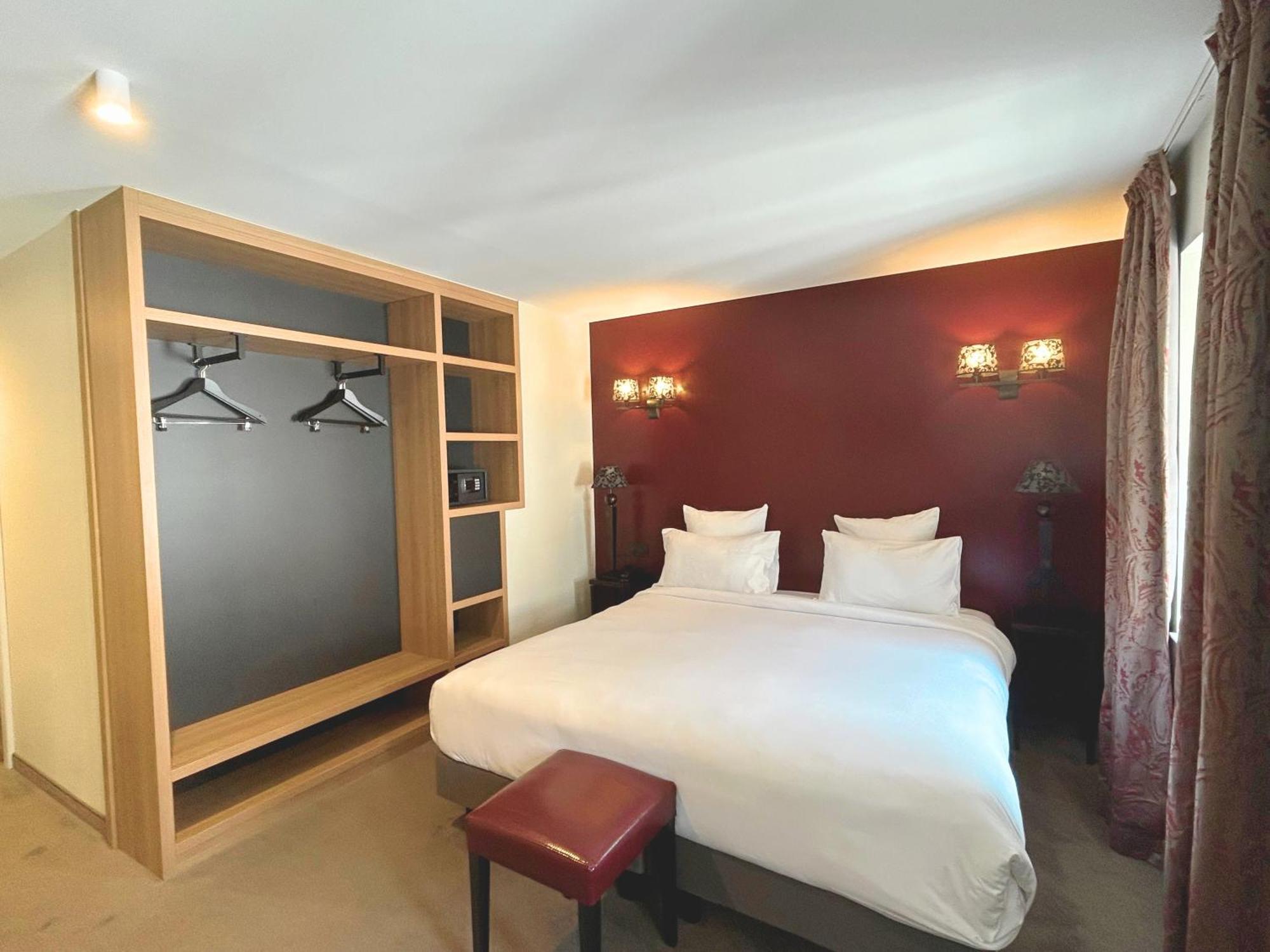 Hotel Arok 3*